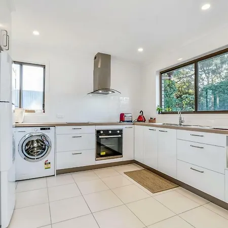 2 Bedroom Unit Mooloolaba- Walk To The Beach Exterior photo