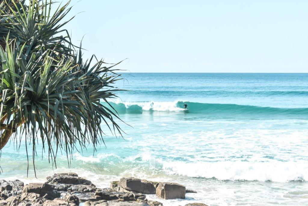 2 Bedroom Unit Mooloolaba- Walk To The Mooloolaba