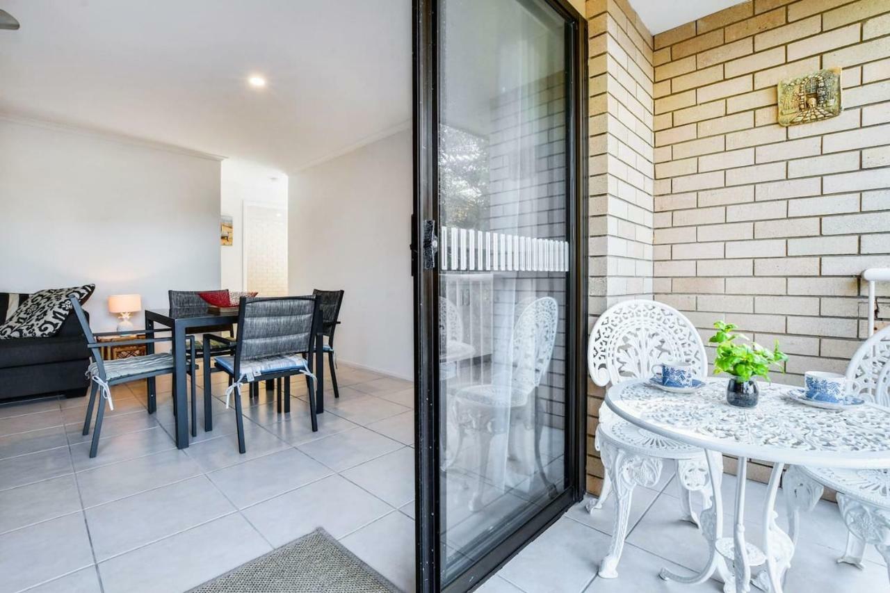 2 Bedroom Unit Mooloolaba- Walk To The